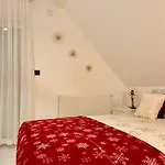 Chalet Dzeni *