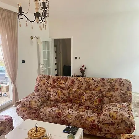 Dzeni شاليه
