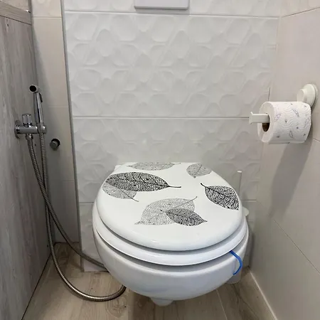 Dzeni شاليه